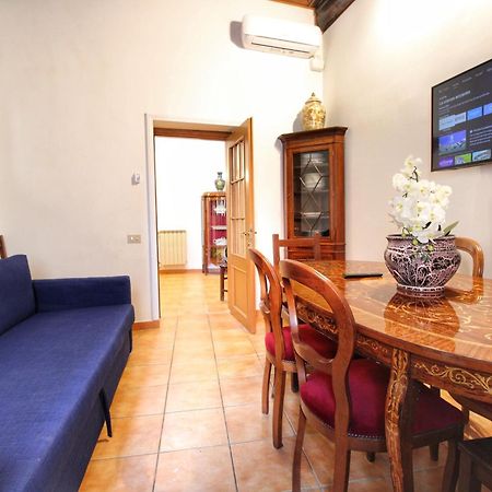 Biscione Large Apartment - Campo De Fiori By Yourhost ローマ エクステリア 写真